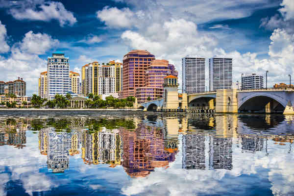 beautiful abundant city water reflection