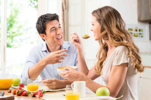 couple eating together