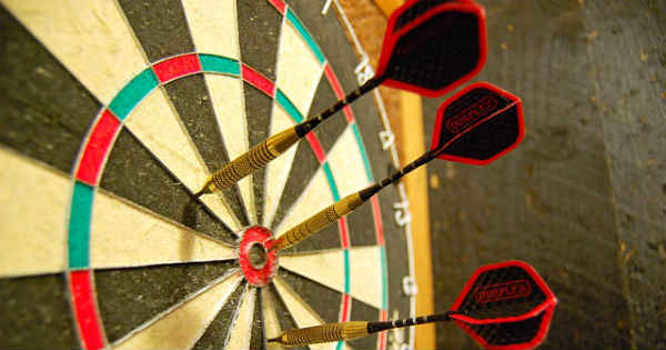 darts hit board