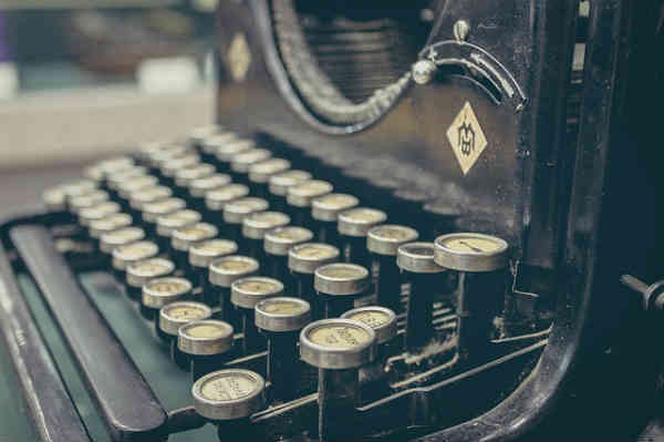 an old typewriter